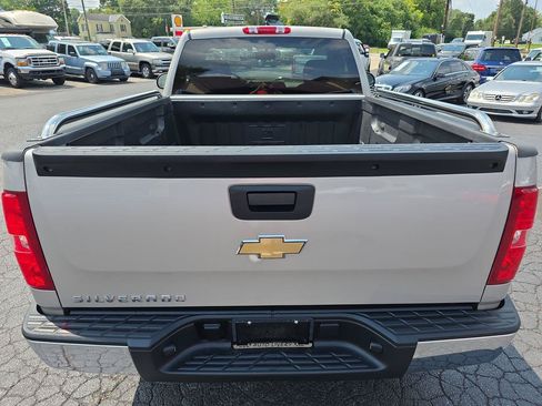 Used 2009 Chevrolet Silverado 1500 W/T RWD image 14