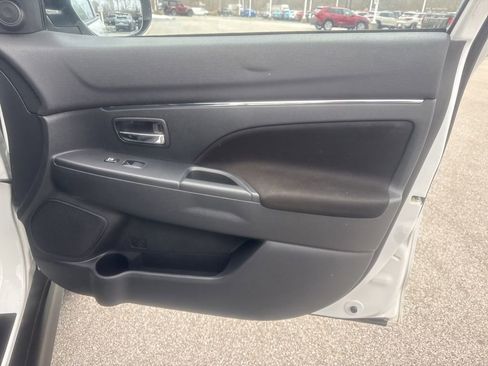 Used 2019 Mitsubishi Outlander Sport ES image 24