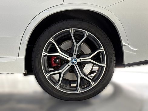 Used 2024 BMW X5 xDrive50e w/ M Sport Package AWD/4WD image 11