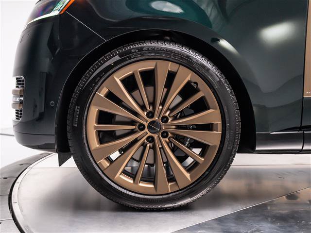New 2026 Land Rover Range Rover Autobiography AWD/4WD image 12