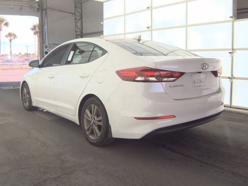 Used 2018 Hyundai Elantra SEL image 4