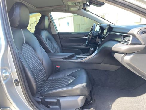 Used 2021 Toyota Camry SE w/ Convenience Package FWD image 25