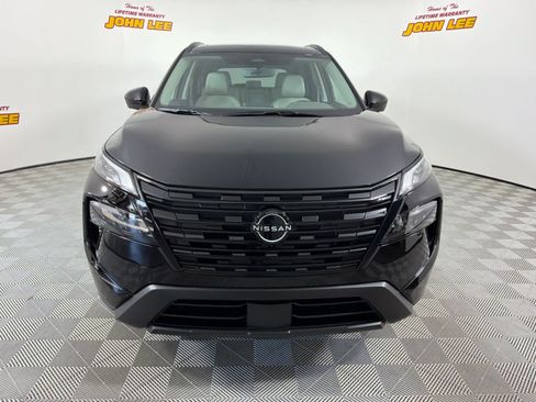 New 2026 Nissan Rogue Dark Armor FWD image 9