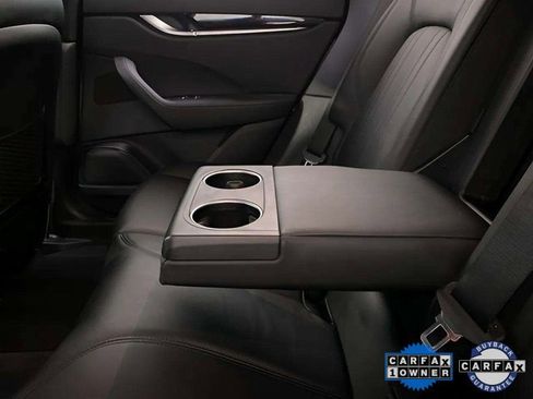 Used 2021 Maserati Levante image 40