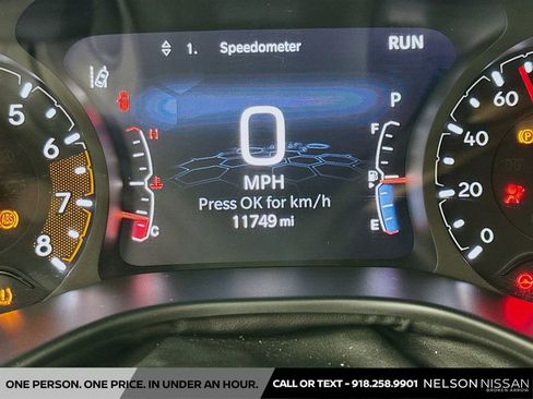 Used 2025 Jeep Compass Sport w/ Mopar Graphics Package image 12