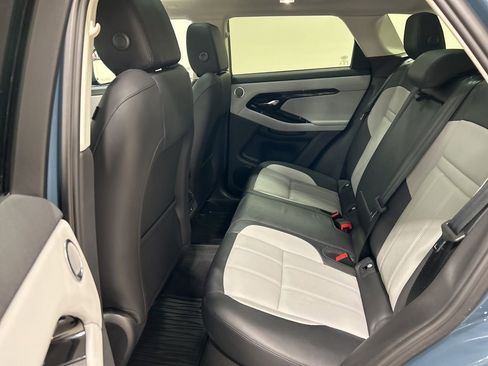 Used 2024 Land Rover Range Rover Evoque Dynamic SE image 27