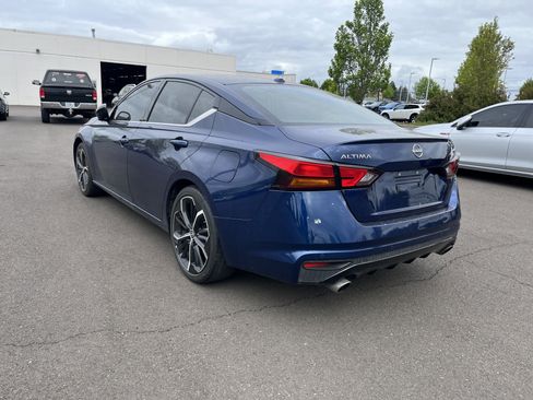 Used 2023 Nissan Altima 2.5 SR FWD image 4