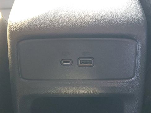 Used 2025 Chevrolet Trax ACTIV w/ Sunroof Package image 12