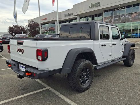 Used 2023 Jeep Gladiator Mojave w/ Cold Weather Group AWD/4WD image 31