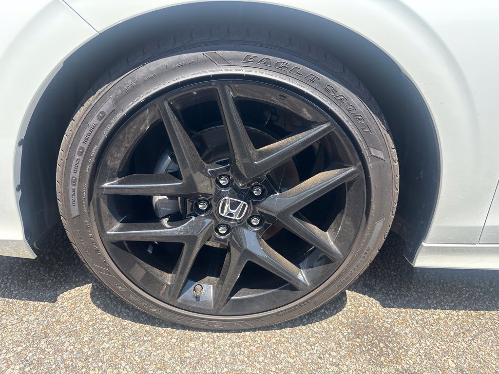 Used 2025 Honda Civic Sport image 9
