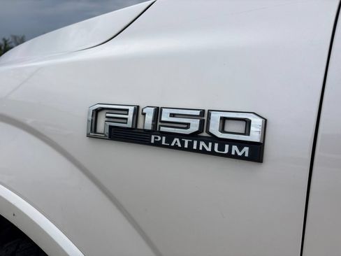 Used 2017 Ford F150 Platinum w/ Equipment Group 701A Luxury AWD/4WD image 10