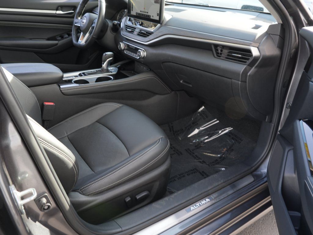 Used 2023 Nissan Altima 2.5 SL AWD/4WD image 30