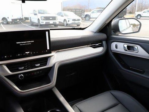 New 2026 Ford Explorer Active w/ Active Comfort Package image 28