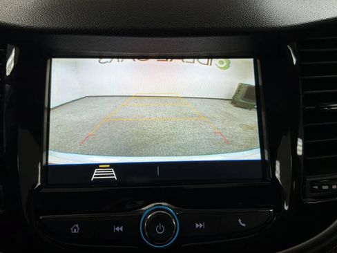 Used 2019 Chevrolet Trax LT w/ LT Convenience Package FWD image 13