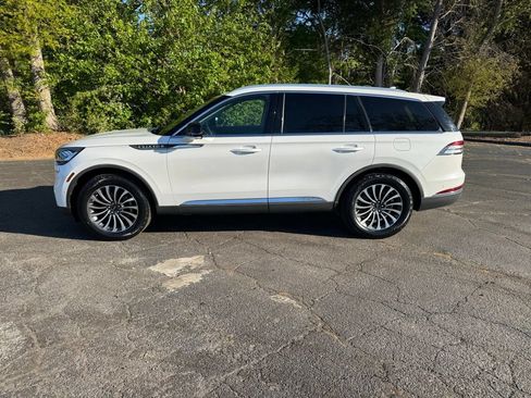 Used 2022 Lincoln Aviator Reserve w/ Class IV Trailer Tow Package AWD/4WD image 2