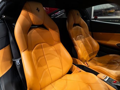 Used 2018 Ferrari 488 GTB image 40