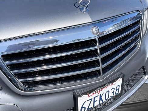 Used 2013 Mercedes-Benz E 350 Sedan w/ Premium 1 Pkg image 28