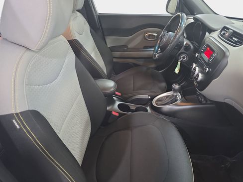 Used 2014 Kia Soul + w/ Eco Package FWD image 10