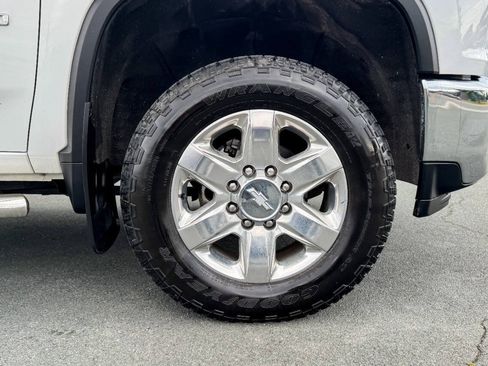 Used 2020 Chevrolet Silverado 2500 LTZ w/ LTZ Premium Package AWD/4WD image 14