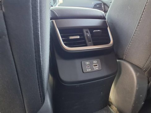 Used 2023 Subaru Outback Premium AWD/4WD image 26