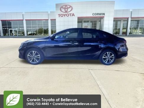 Used 2023 Kia Forte LXS FWD image 13