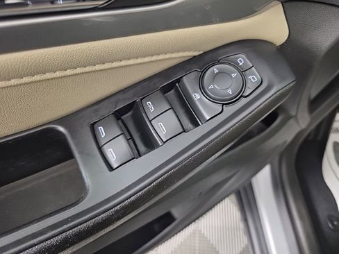 Used 2022 Chevrolet Traverse LT w/ LPO, Cargo Package AWD/4WD image 14