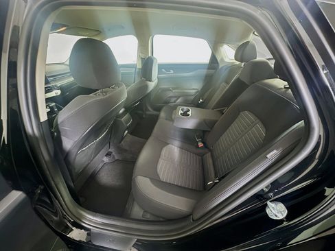 Used 2025 Kia K5 LXS FWD image 28