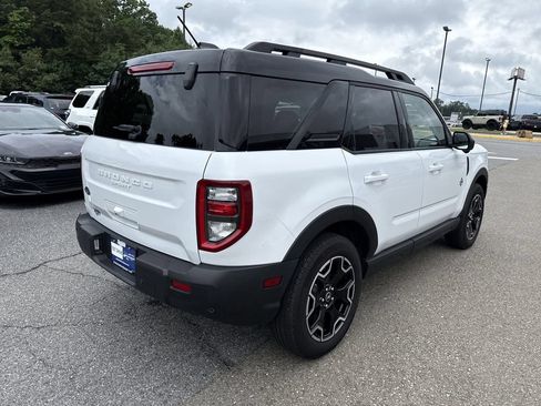 Used 2025 Ford Bronco Sport Outer Banks w/ Outer Banks Tech Package+ AWD/4WD image 7