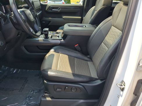 Used 2022 Chevrolet Silverado 1500 ZR2 AWD/4WD image 16