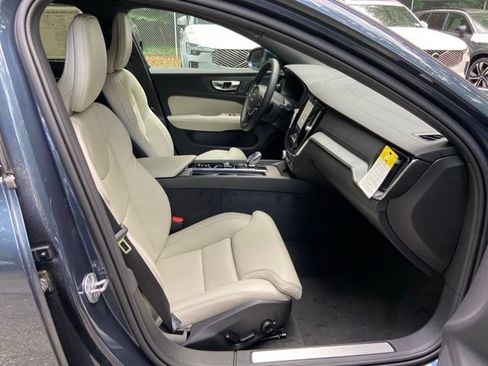 New 2026 Volvo V60 B5 Cross Country Ultra w/ Climate Package AWD/4WD image 17