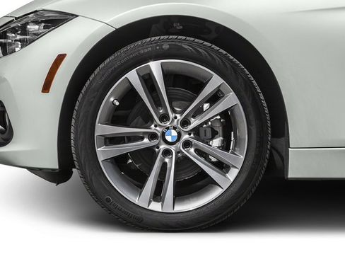 Used 2016 BMW 328i xDrive Wagon AWD/4WD image 10