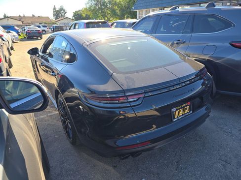 Used 2019 Porsche Panamera GTS w/ Premium Package Plus image 6