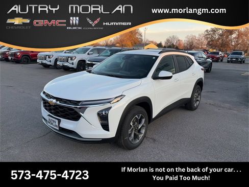 New 2026 Chevrolet Trax LT w/ Sunroof Package image 1