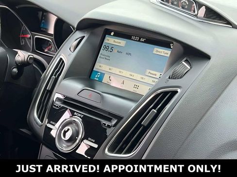 Used 2018 Ford Focus ST w/ Equipment Group 402A image 25