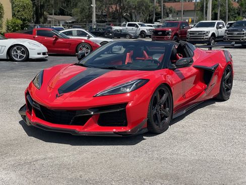 Used 2024 Chevrolet Corvette Z06 w/ Z07 Performance Package RWD image 17