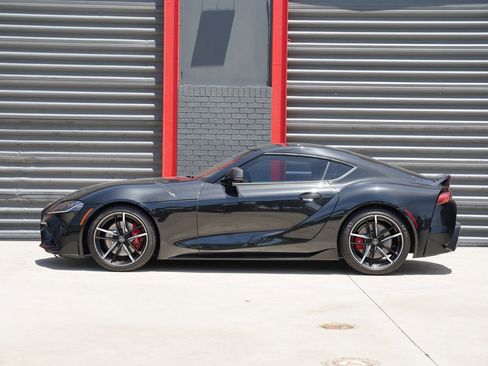Used 2021 Toyota Supra Premium w/ Driver Assist Package RWD image 4