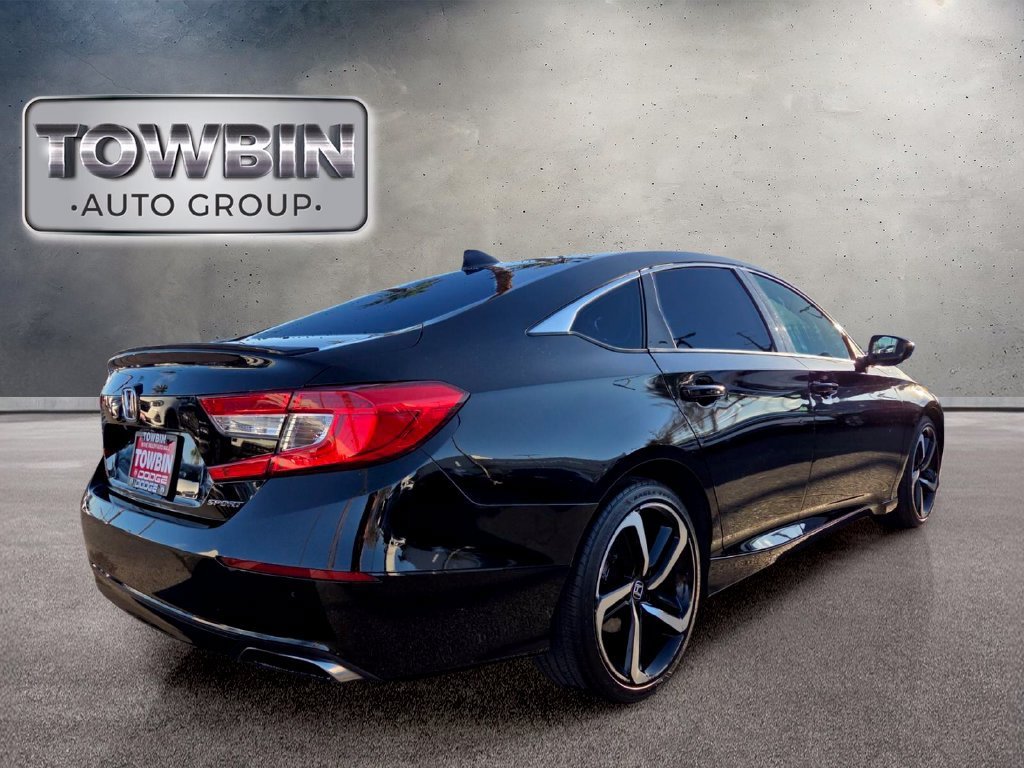 Used 2018 Honda Accord Sport image 4
