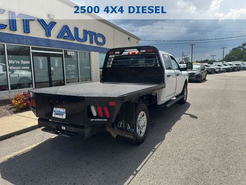 Used 2024 RAM 2500 Tradesman w/ Chrome Appearance Group AWD/4WD image 2