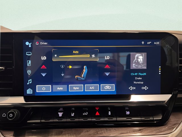 Certified 2025 Chevrolet Silverado 2500 LTZ w/ LTZ Convenience Package AWD/4WD image 29