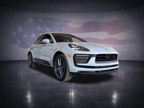 Used 2024 Porsche Macan Turbo AWD/4WD image 7