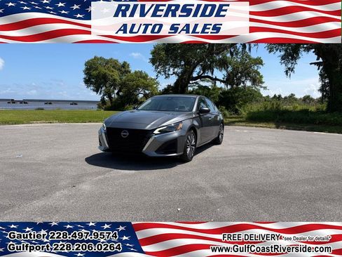 Used 2025 Nissan Altima 2.5 SV FWD image 1