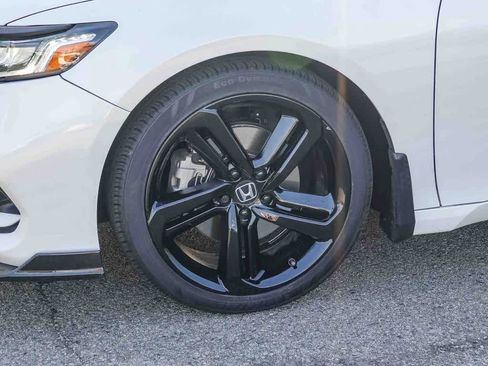 Used 2020 Honda Accord Sport image 9