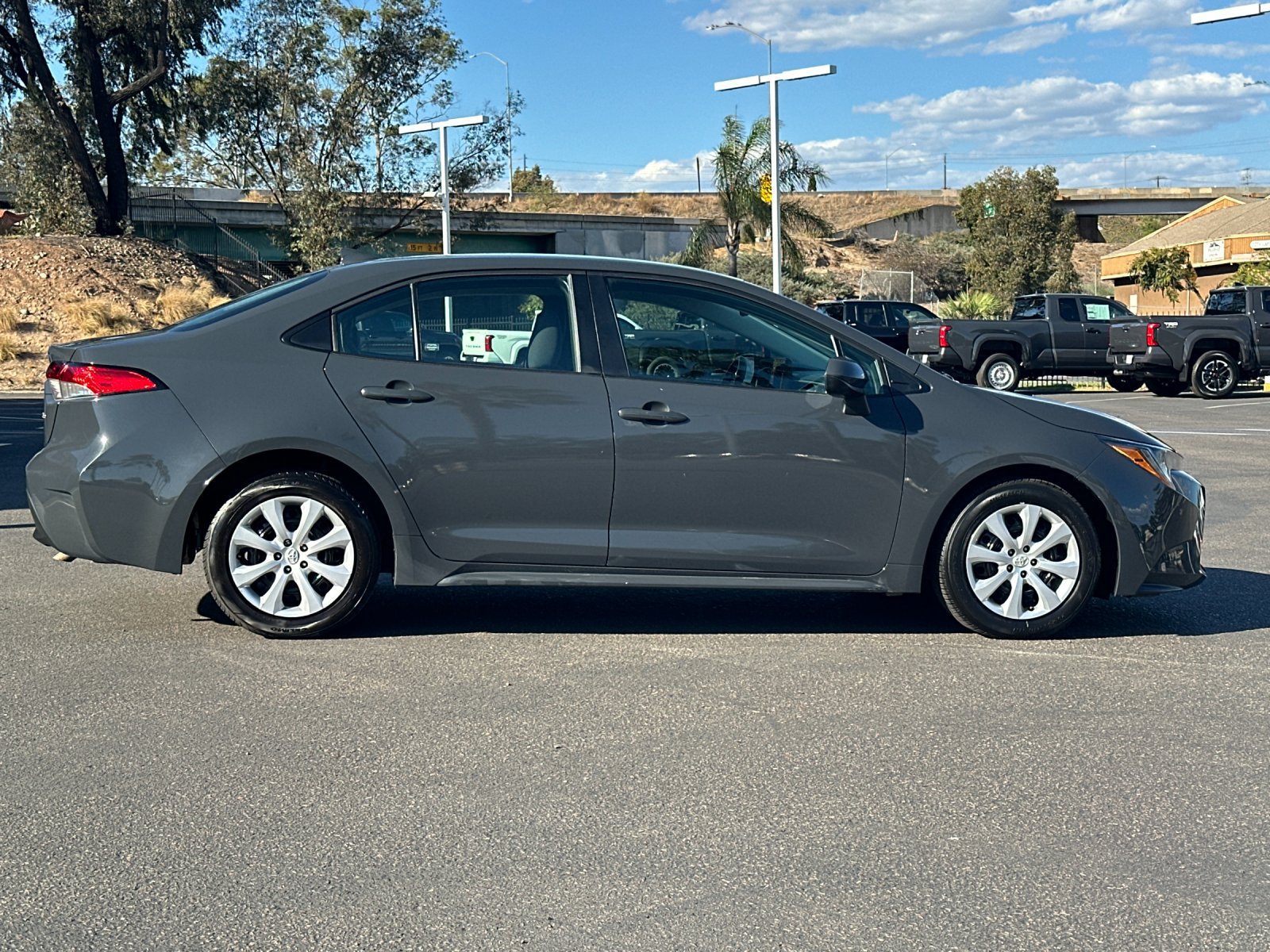 Used 2024 Toyota Corolla LE FWD image 6