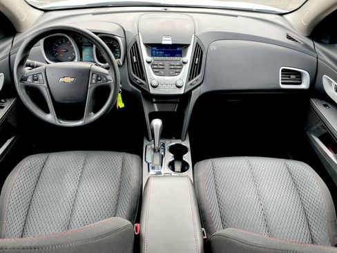 Used 2012 Chevrolet Equinox LS image 21