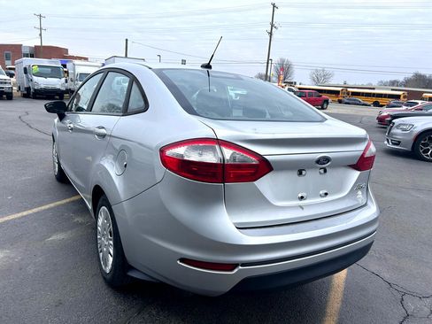 Used 2016 Ford Fiesta S image 5