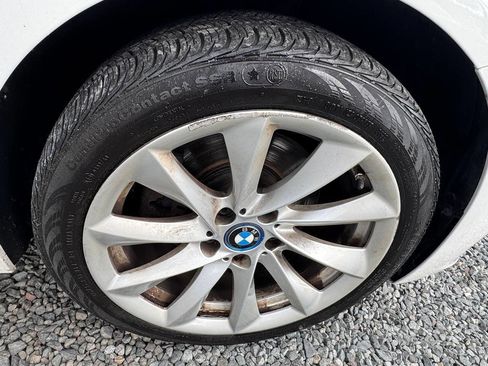 Used 2017 BMW 330e RWD image 26