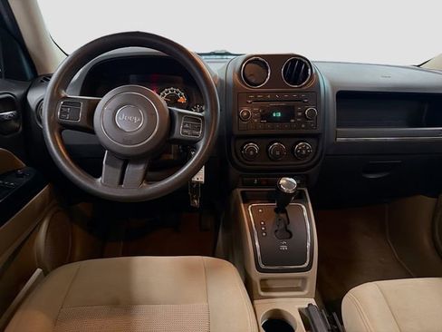 Used 2014 Jeep Patriot Sport w/ Power Value Group image 21