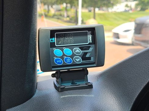 Used 2023 Mercedes-Benz Sprinter 3500 image 28