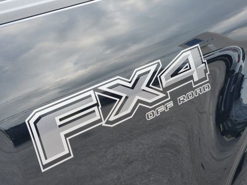 Used 2025 Ford F150 Lariat w/ Equipment Group 501A Mid AWD/4WD image 13