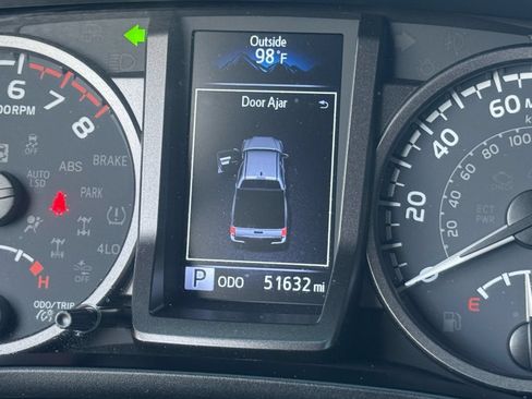 Used 2023 Toyota Tacoma TRD Off-Road w/ Advanced Technology Package AWD/4WD image 19